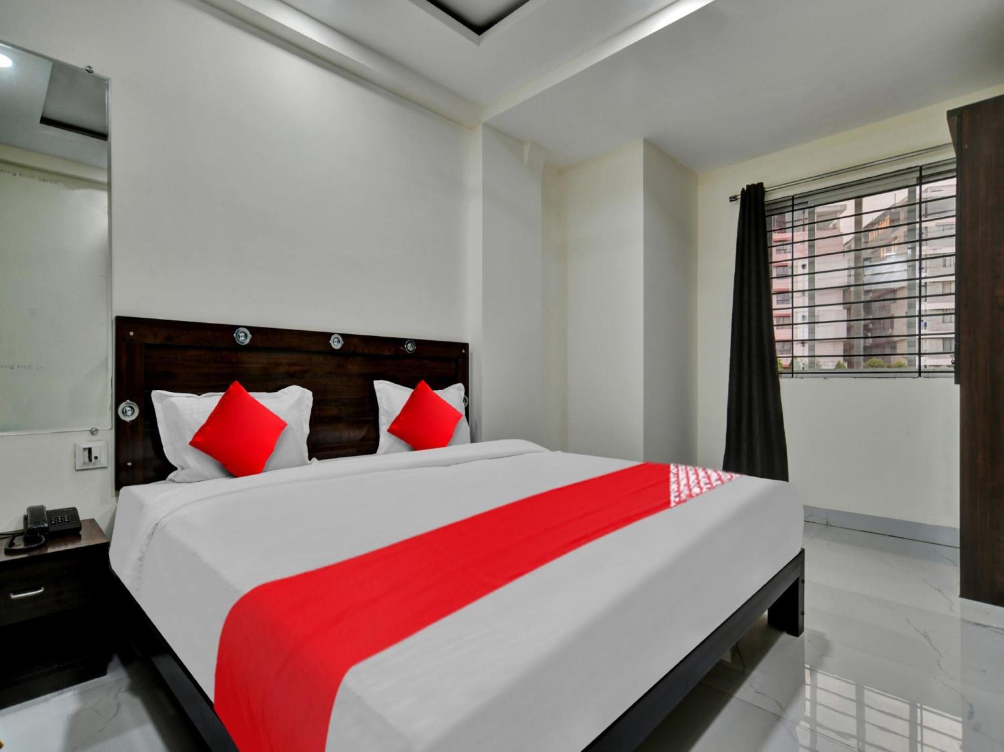 אינדורה Oyo Hotel Dr Greens מראה חיצוני תמונה